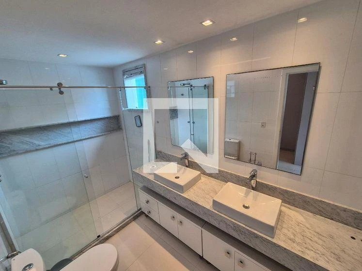 5-bedroom house with a bathtub in Rio de Janeiro — photo 3
