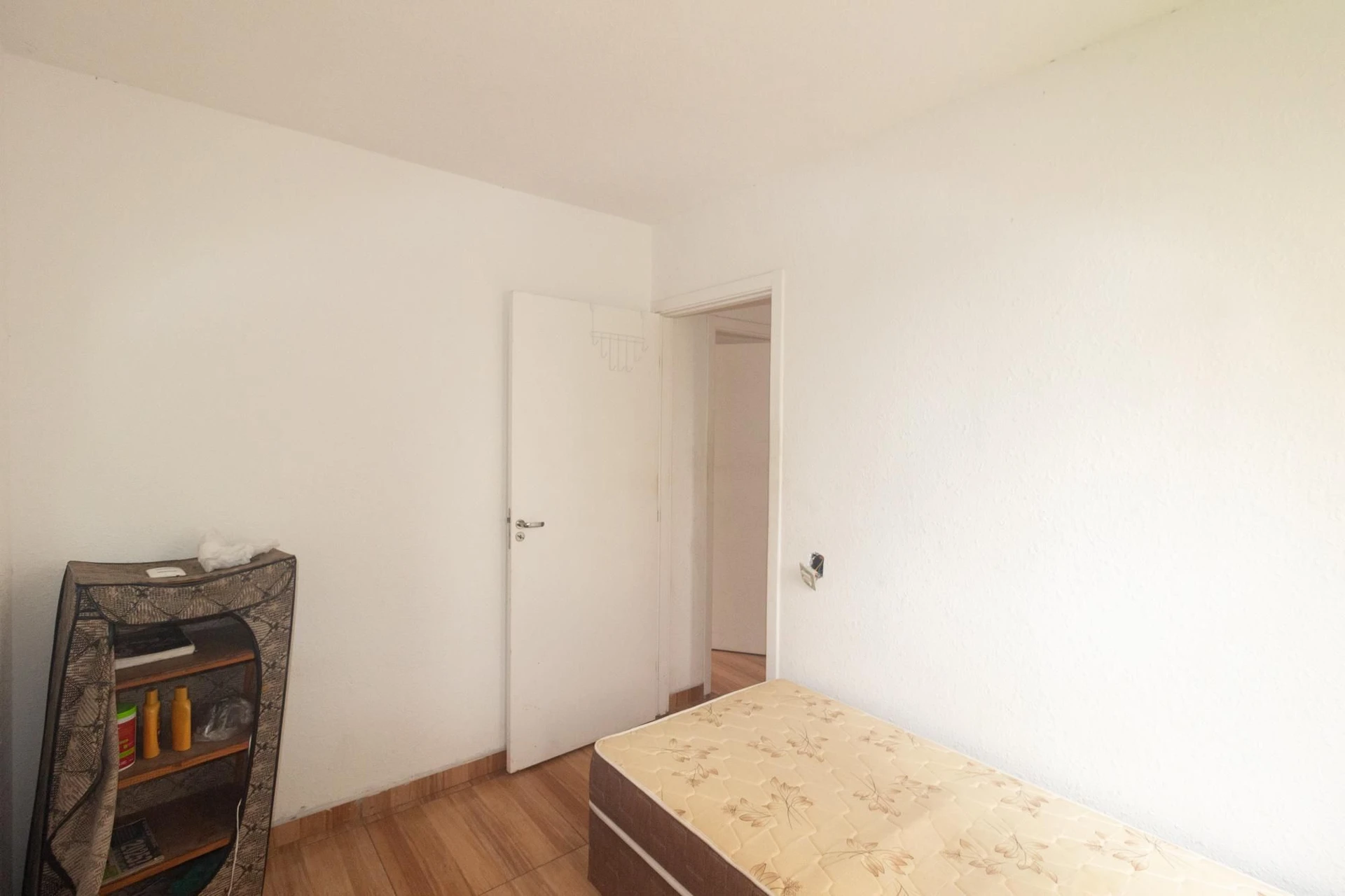 2-bedroom apartment with parking and gas cooking — photo 15