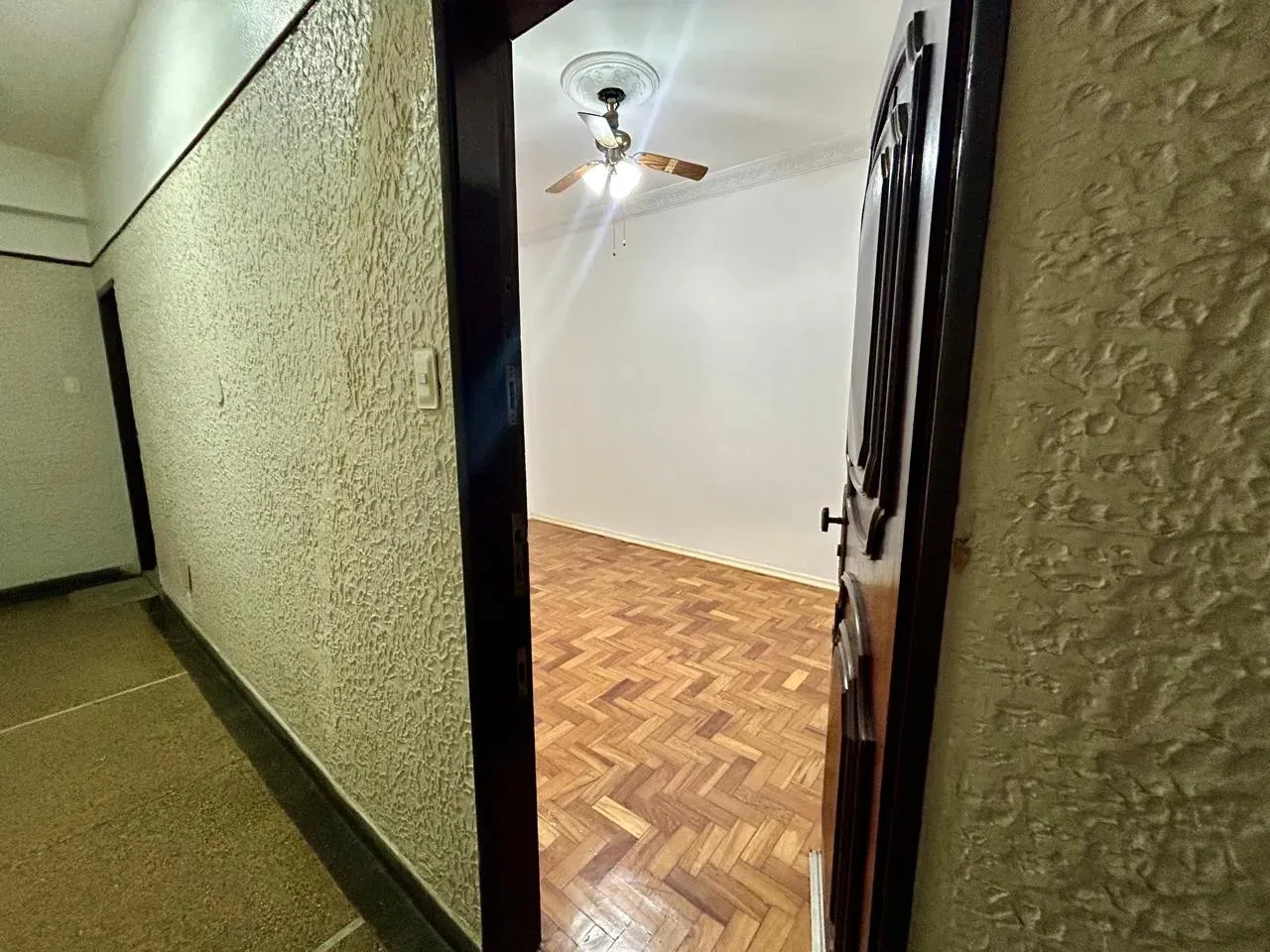 Wood or laminate floors in a 2-bedroom apartment, 59 m² — photo 14