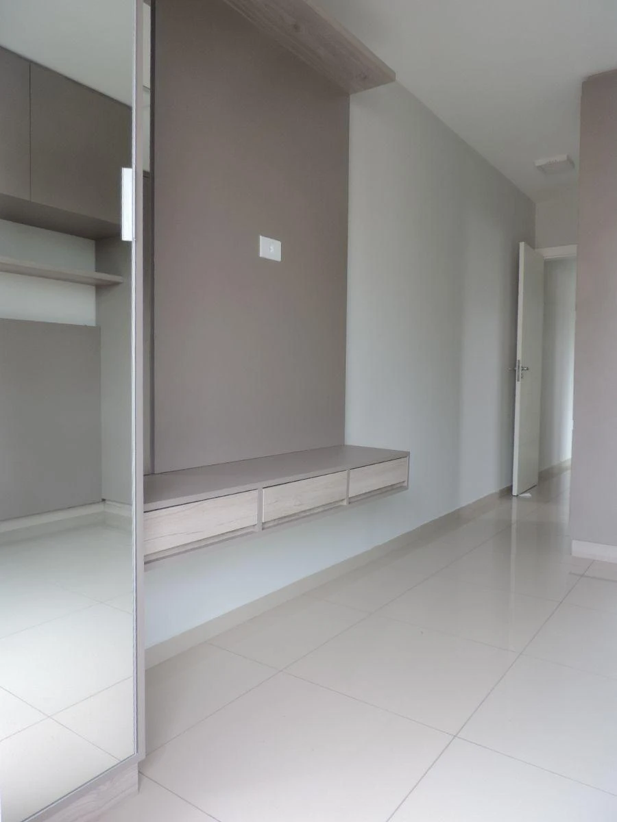 Glass-enclosed balcony in a 2-bedroom apartment, 70 m² — photo 32