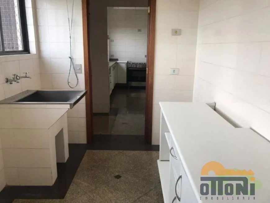 4-bedroom apartment with separate gas kitchen — photo 22