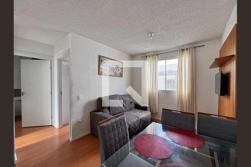 Furnished 2-bedroom apartment with an open-plan kitchen