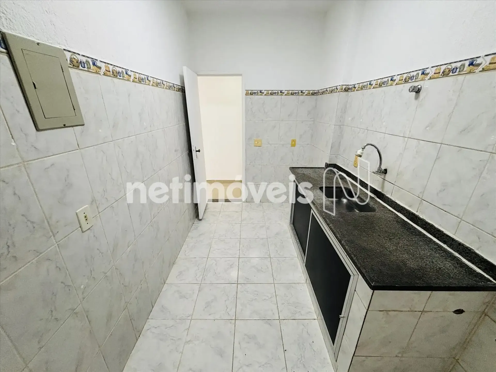 Apartamento com 2 quartos, cozinha separada e 1 banheiro — photo 24