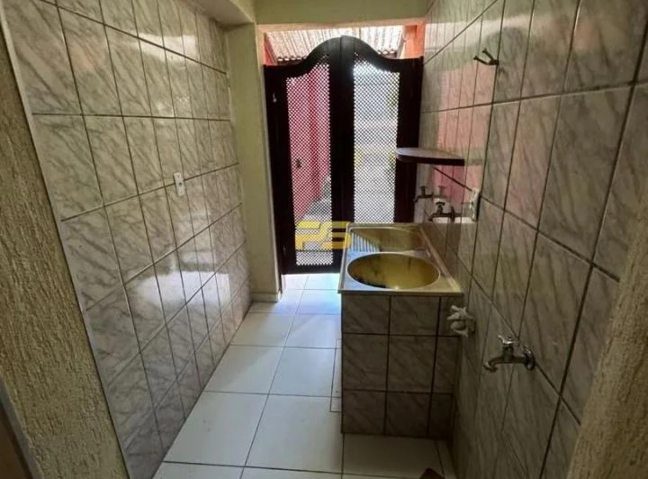 Будинок 300 м² з 5 спальнями та грилем на балконі — photo 2