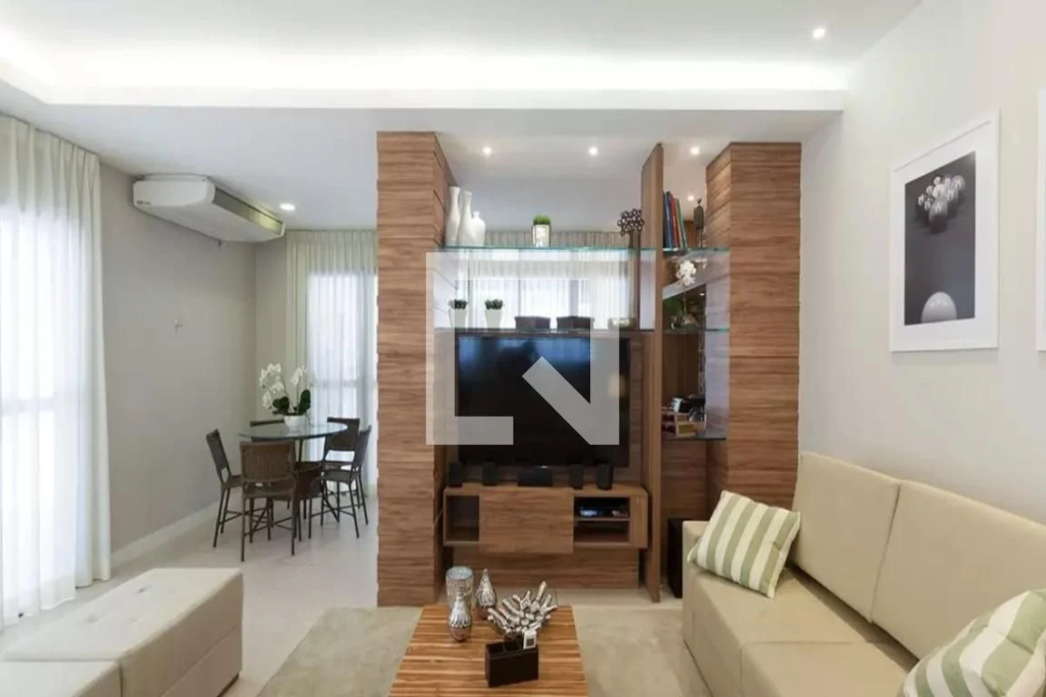 Apartamento de 89 m² com janelas do piso ao teto e closet — photo 29