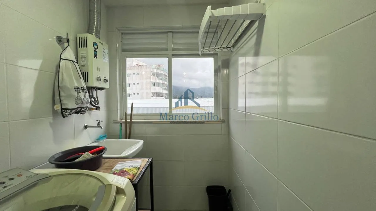 Mountain view in a one-bedroom apartment, 50 m² — photo 9