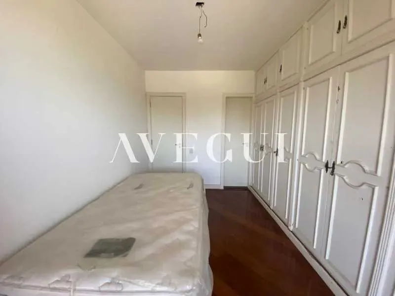 3-bedroom apartment with 4 bathrooms and a balcony — photo 10