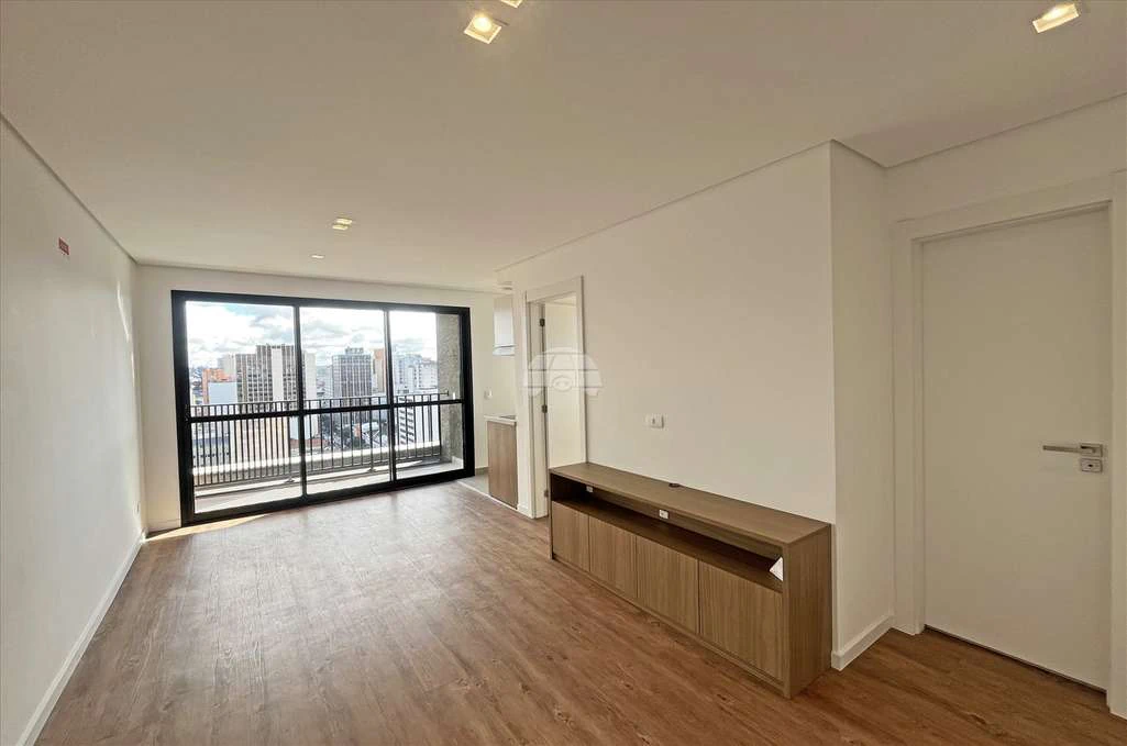 81 m² 2-bedroom apartment with covered parking