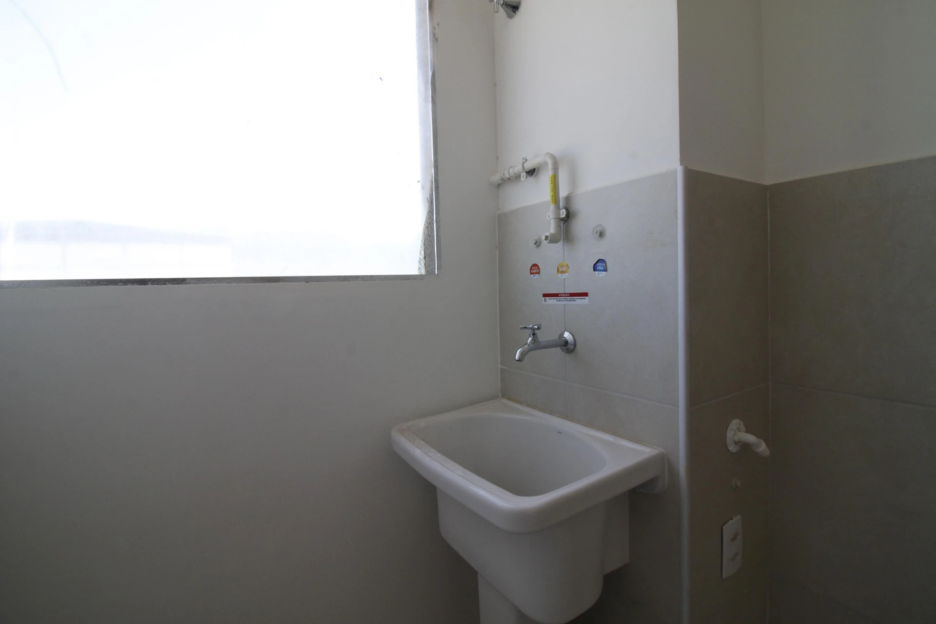 Unfurnished apartment with 2 bedrooms and 1 bathroom — photo 11