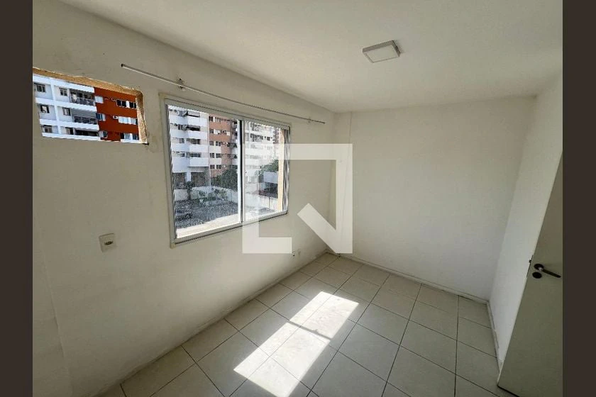Apartamento de 2 quartos com cozinha a gás e varanda — photo 15