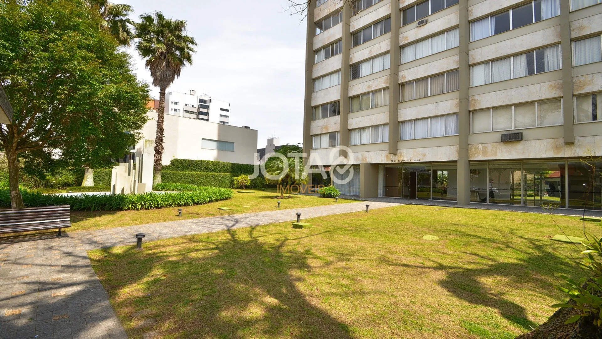 387 m² apartment with 3 bedrooms and a great open kitchen — photo 29