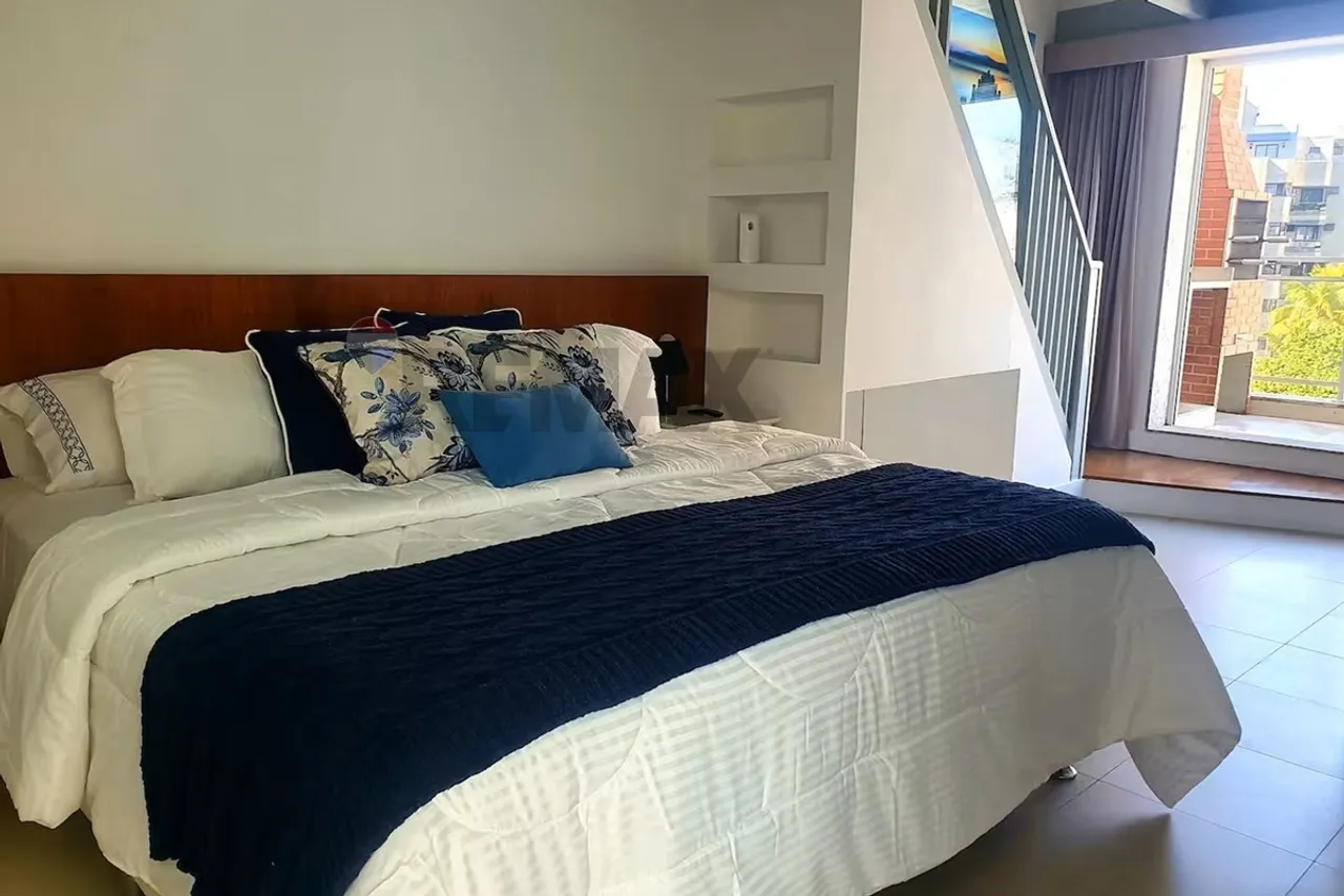 Furnished 4-bedroom apartment with 3 baths, 225 m² — photo 8