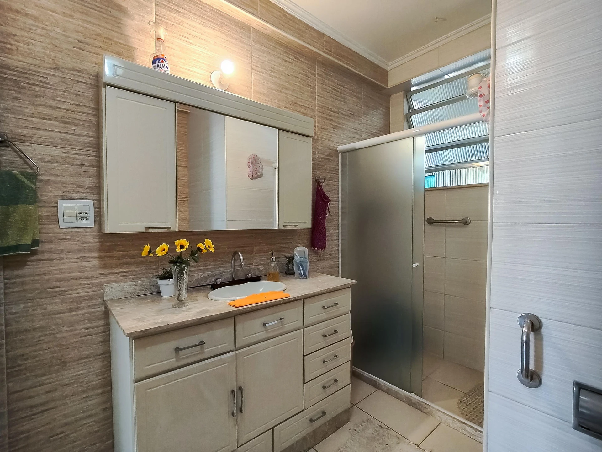 Furnished 3-bedroom apartment with 2 bathrooms — photo 34