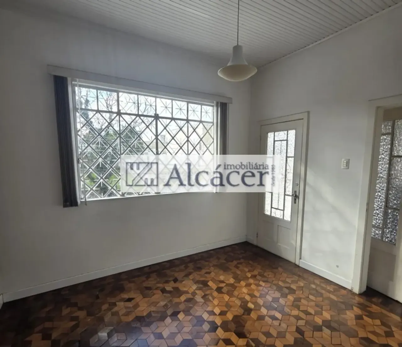 Unfurnished house with 3 bedrooms and private garden — photo 10