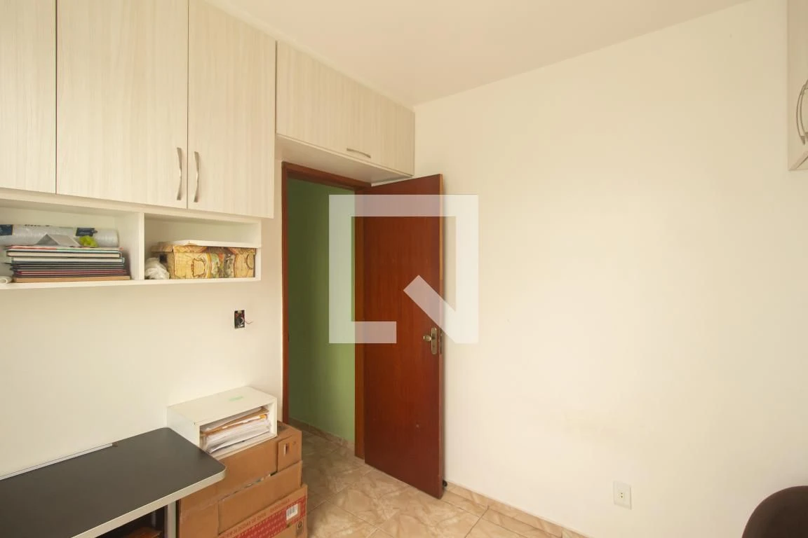 Рабочее место и 2 спальни: квартира 52 м² — photo 23