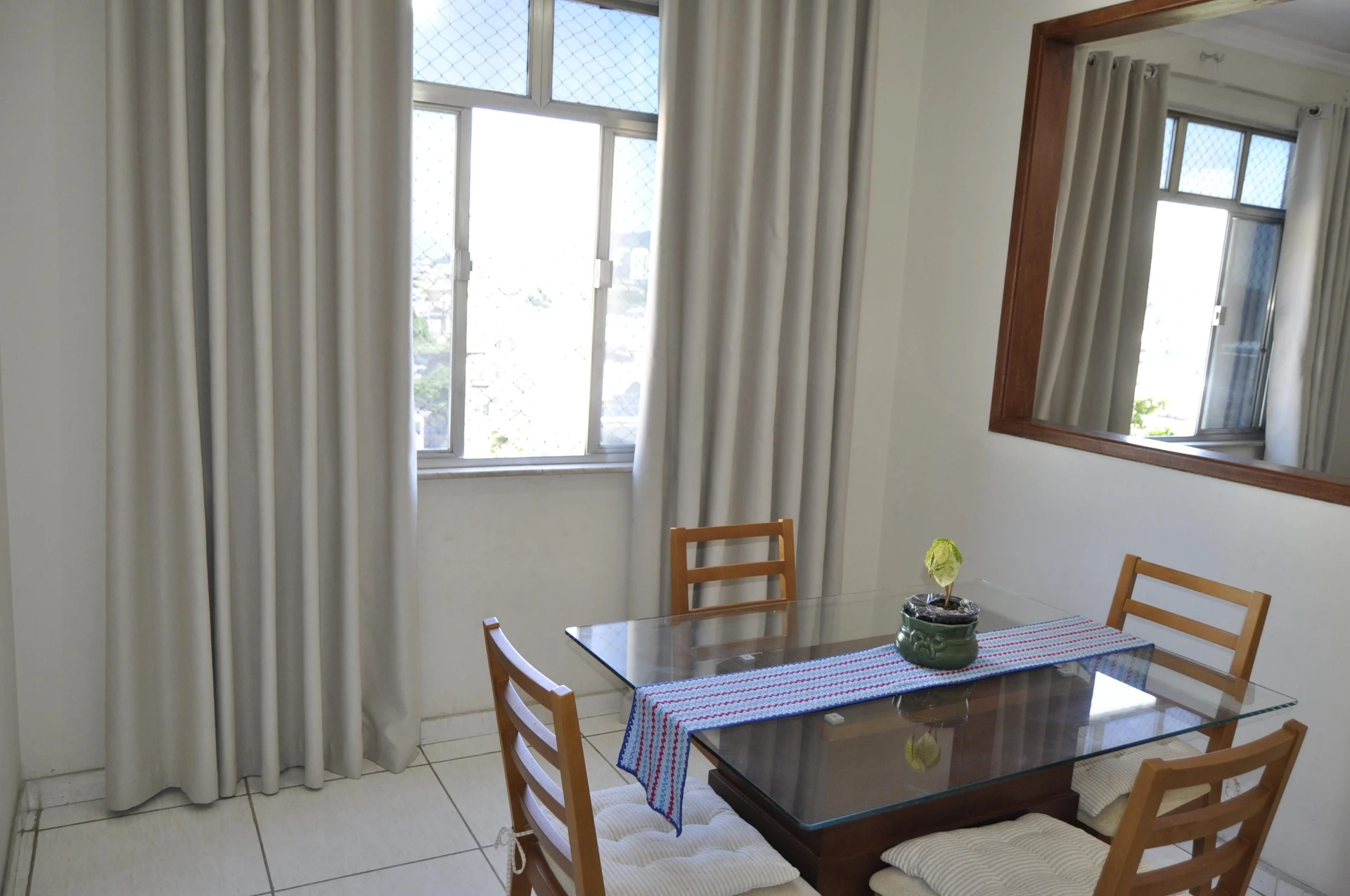 Apartamento mobiliado com 3 quartos e 2 banheiros — photo 10