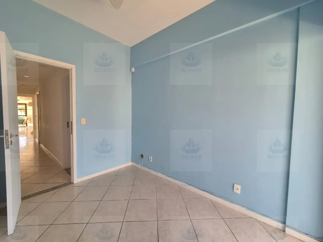 380 m² apartment with 3 bedrooms, 4 bathrooms — photo 4