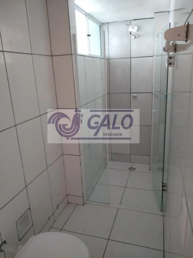 Apartamento com piso de madeira ou laminado, Portão — photo 5