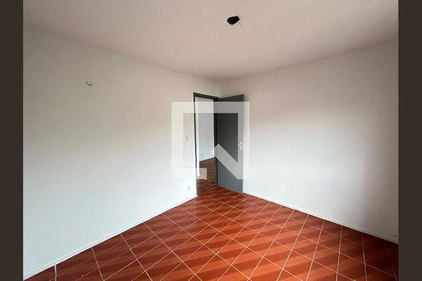Unfurnished apartment with 2 bedrooms and gas water heater — photo 12