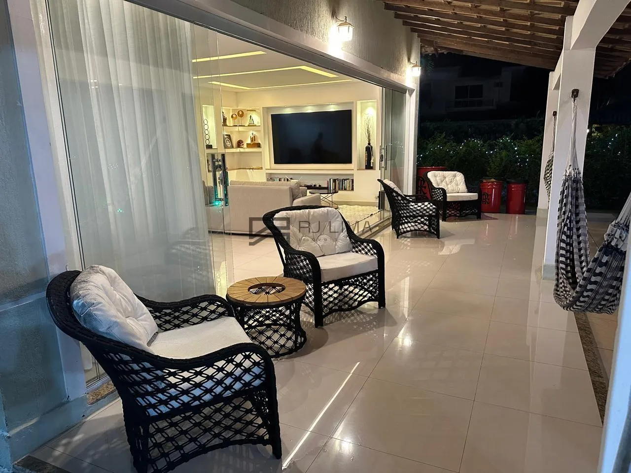 290 m² furnished house with 5 en-suites and 3 parking spaces — photo 30