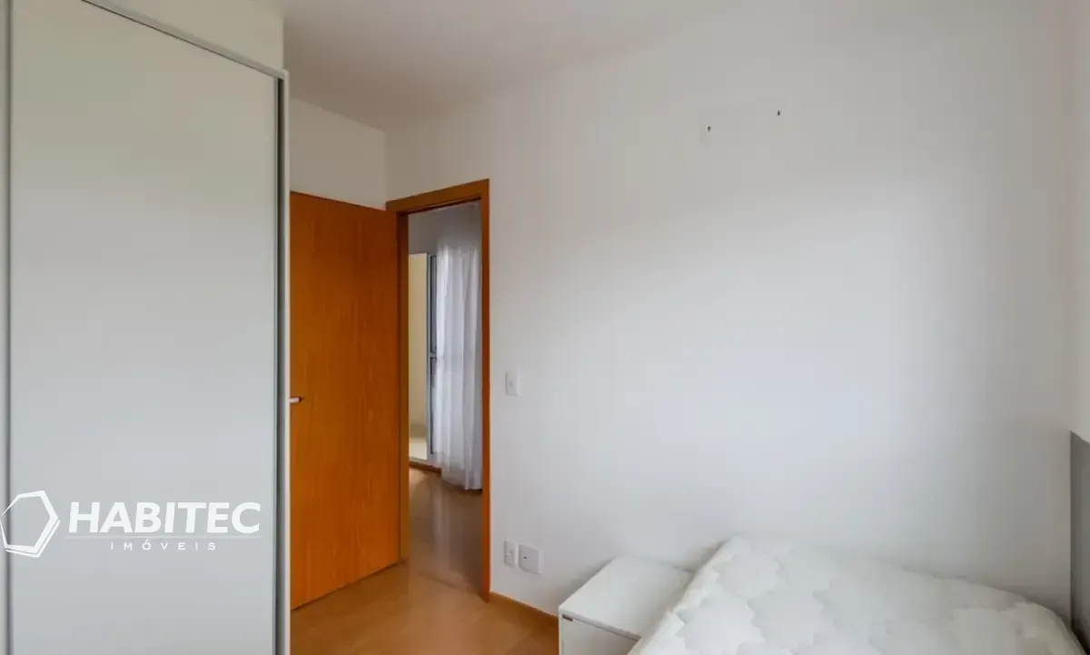 Furnished 2-bedroom apartment with a balcony — photo 5