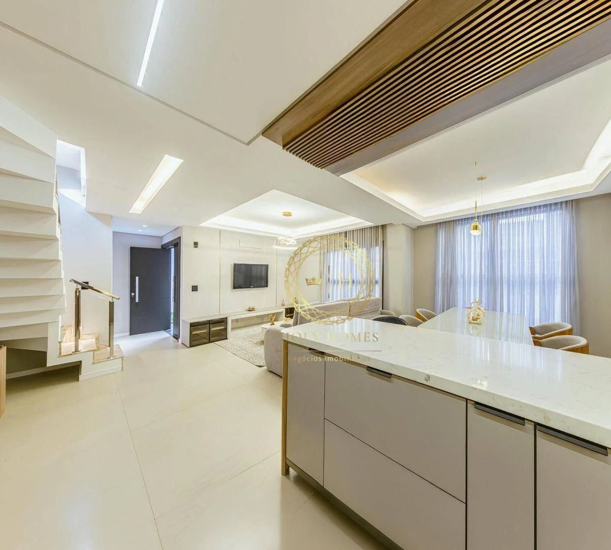Condo house with a balcony and open-plan kitchen — photo 17