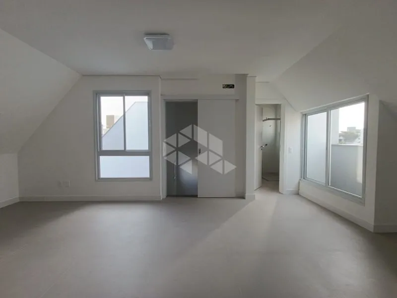 Casa con 4 suites y 184 m²; 2 plazas y balcón — photo 29