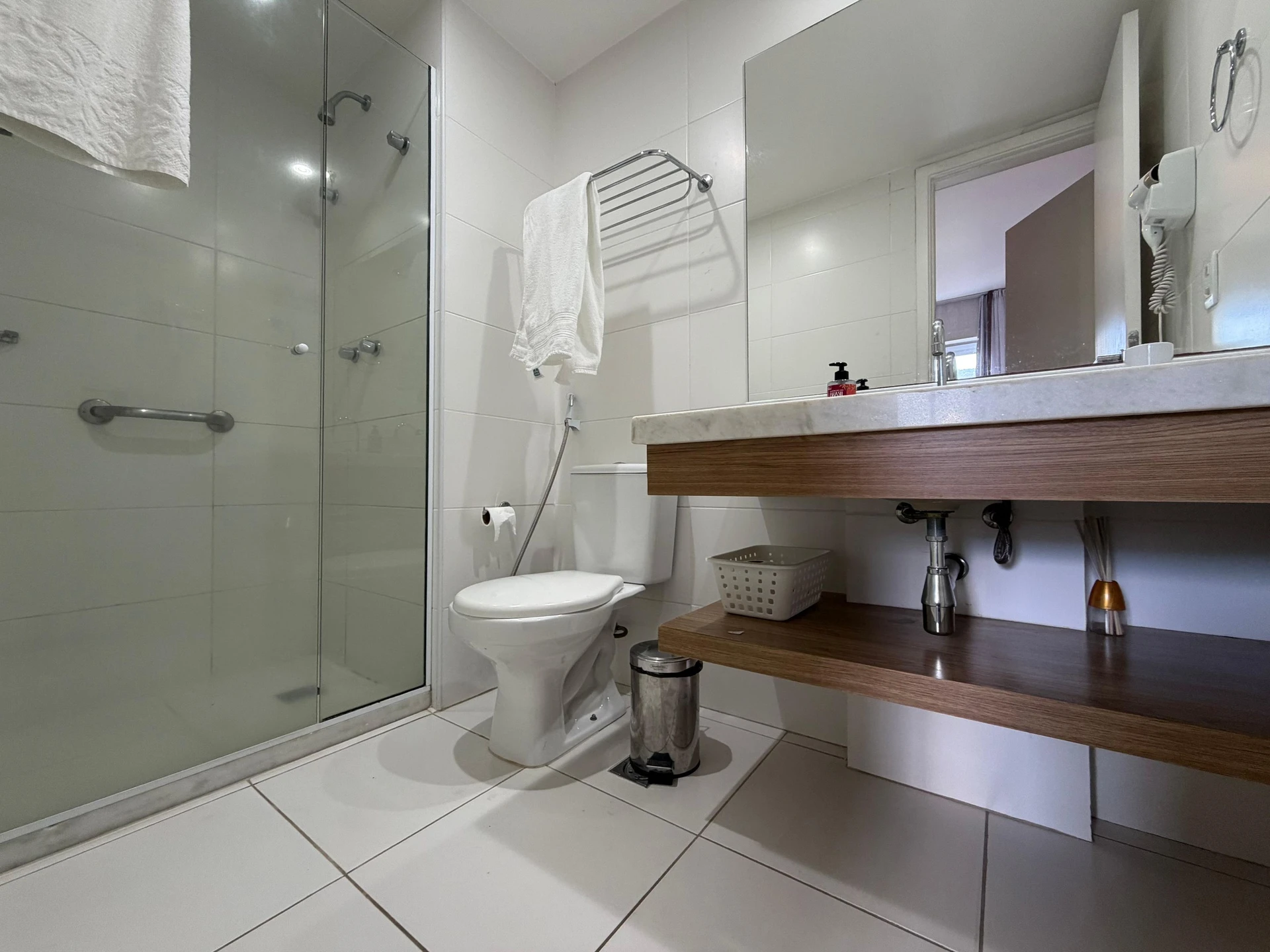 Apartamento mobiliado com 2 quartos em suítes — photo 17