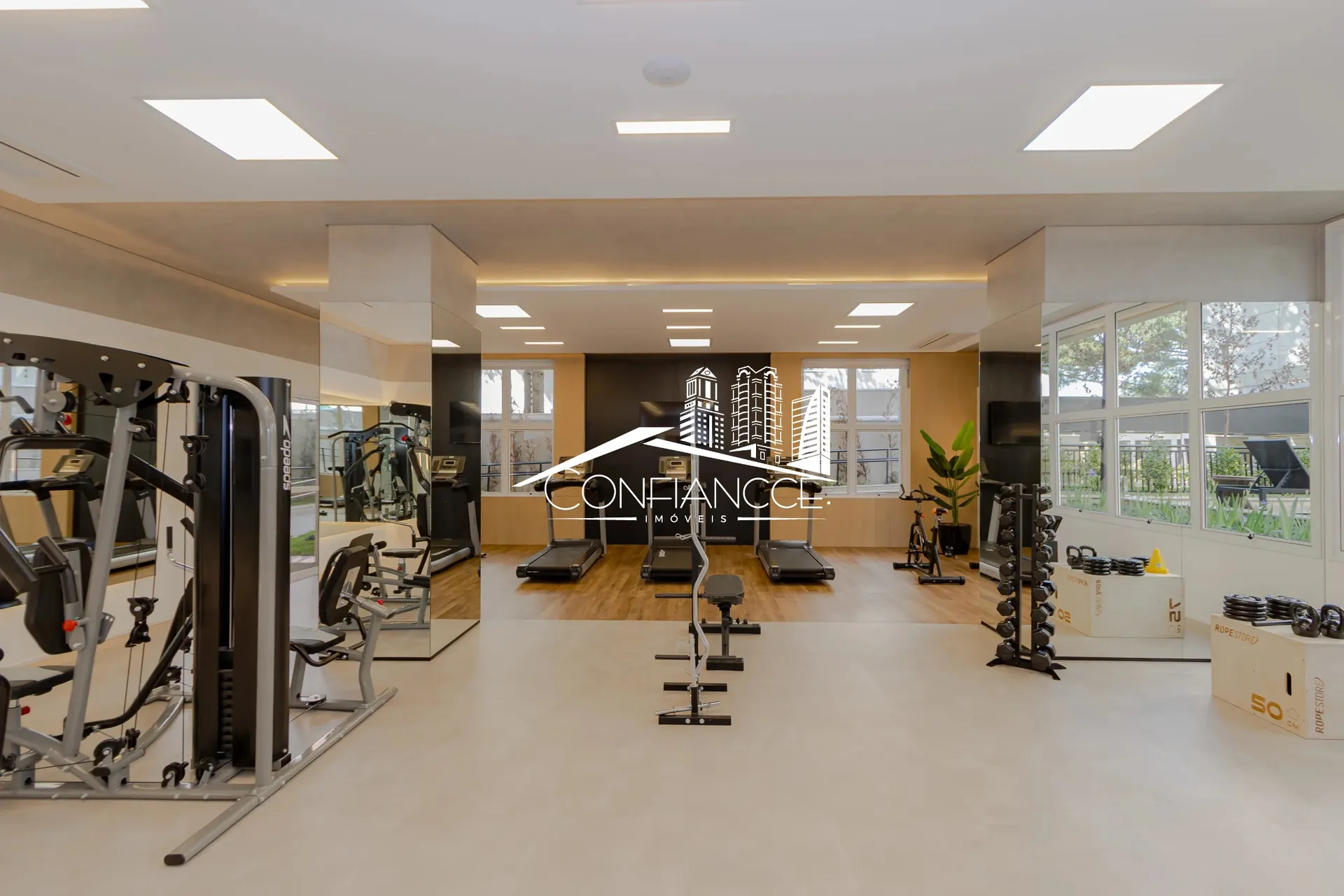 3-bedroom apartment with a private pool in Curitiba — photo 38