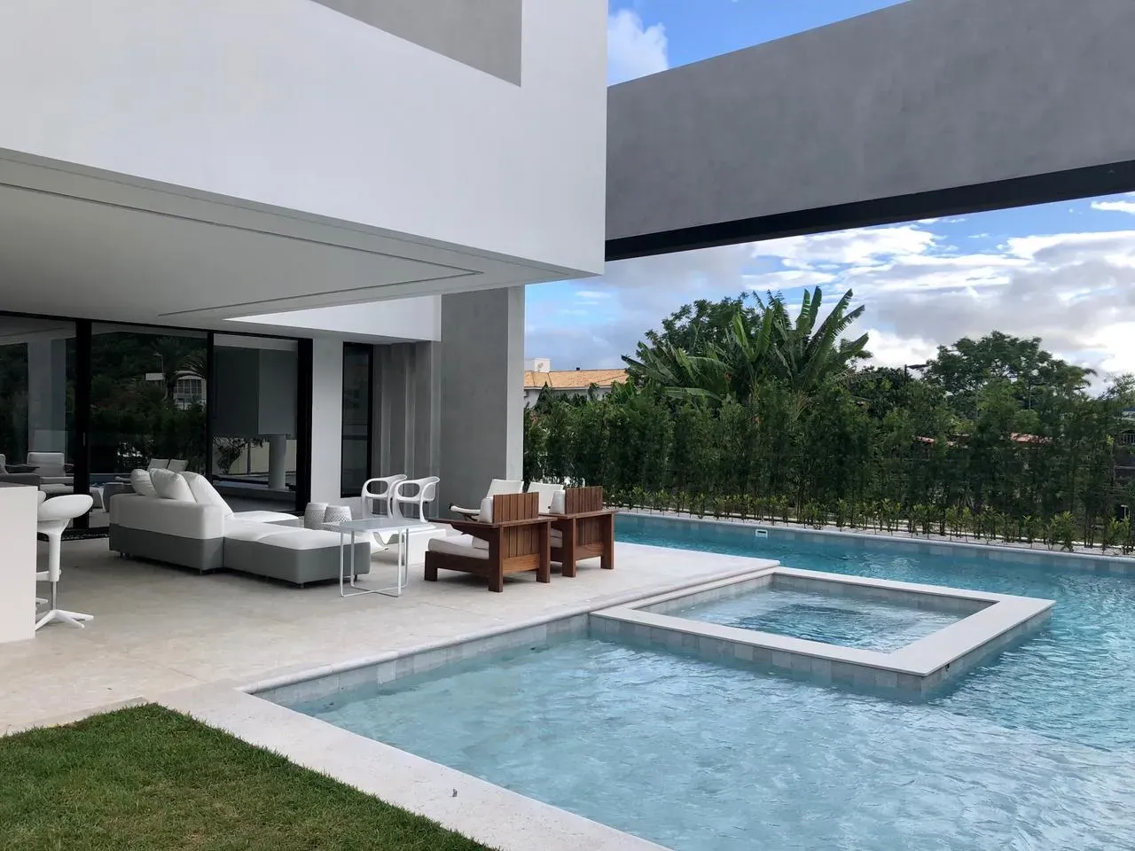 Casa com 1000 m², 6 suítes e piscina ao ar livre — photo 12