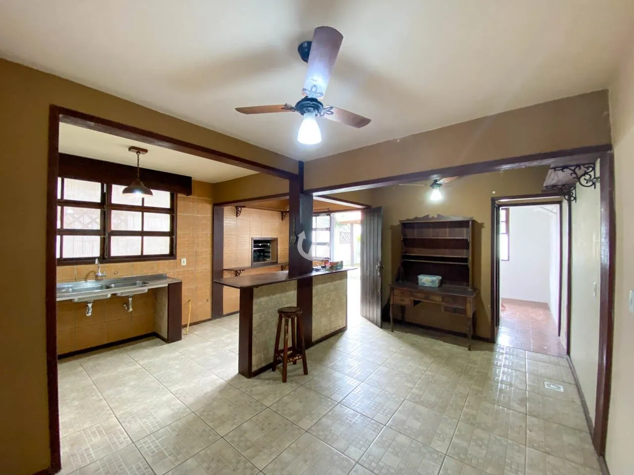 Rental house with 5 bedrooms and 4 parking spots — photo 28