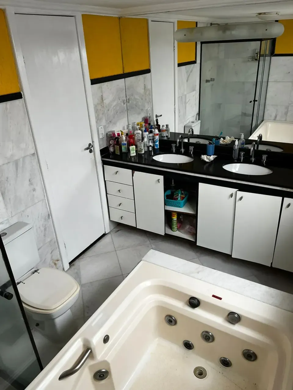 5-bedroom apartment with a water view — photo 4