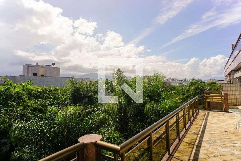 Duplex with 5 bedrooms and 550 m², 5 parking spaces — photo 3