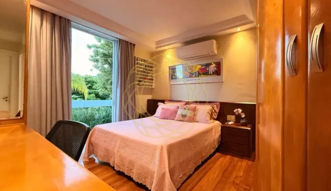 Casa para locação com 4 quartos e 5 banheiros — photo 7