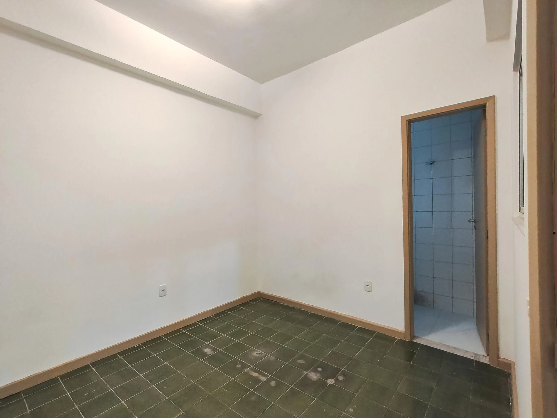 House for rent with 5 bedrooms and 8 bathrooms — photo 98