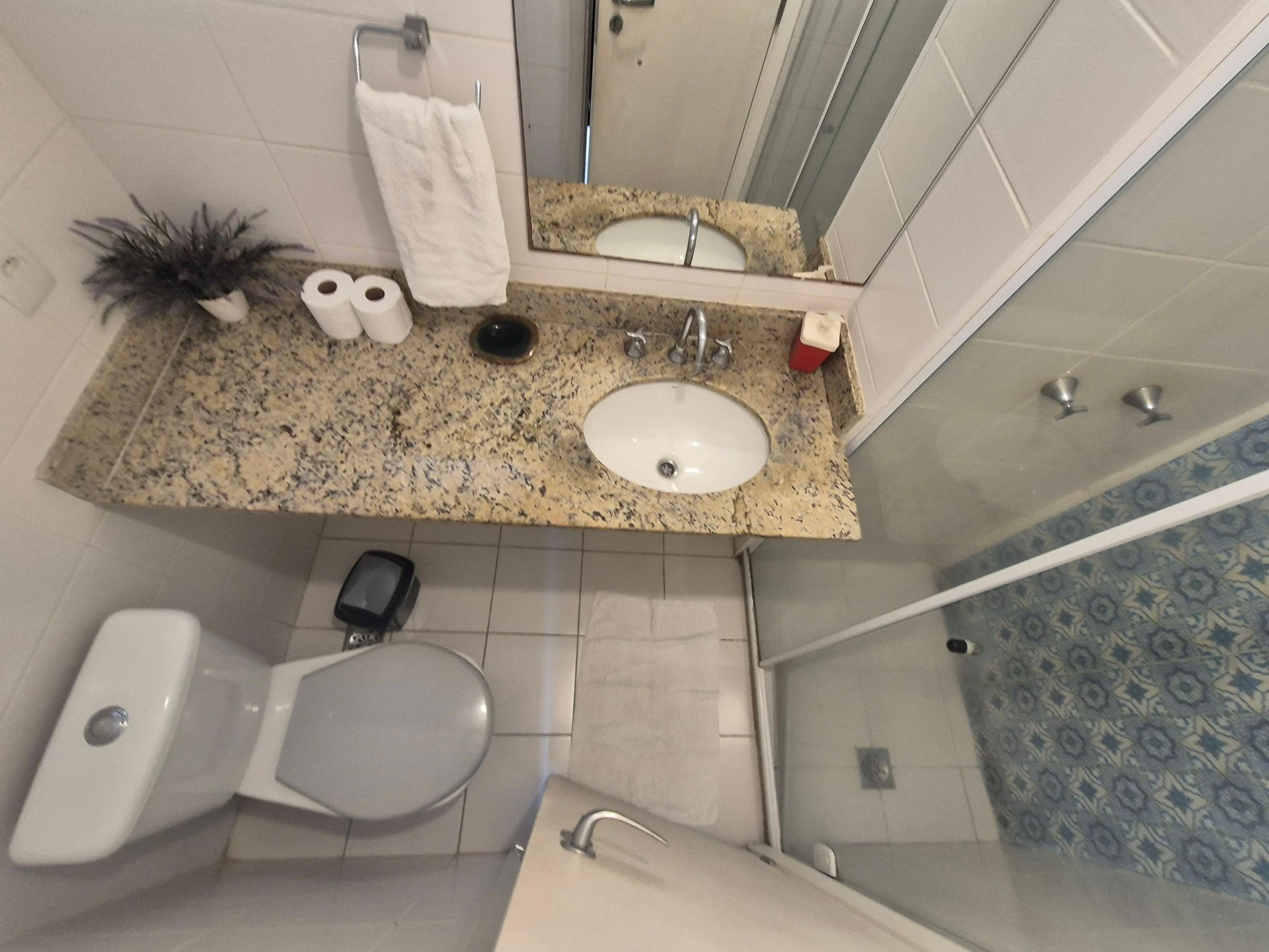 Apartamento mobiliado com 2 quartos e lavanderia com máquina — photo 26
