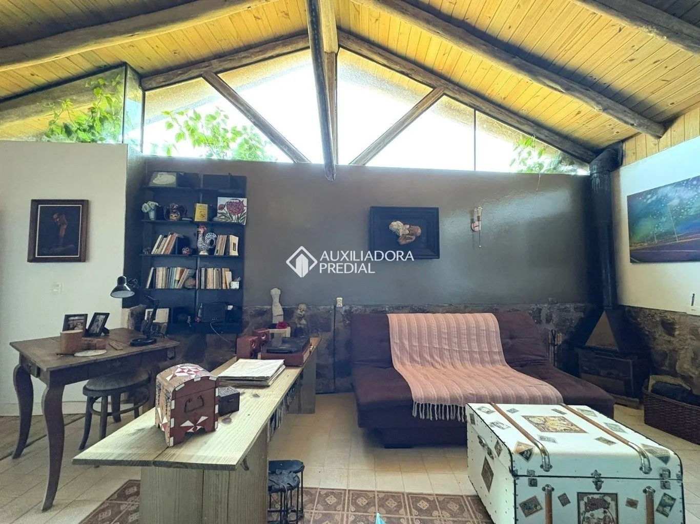 2-bedroom house with a bathtub in Florianópolis — photo 5
