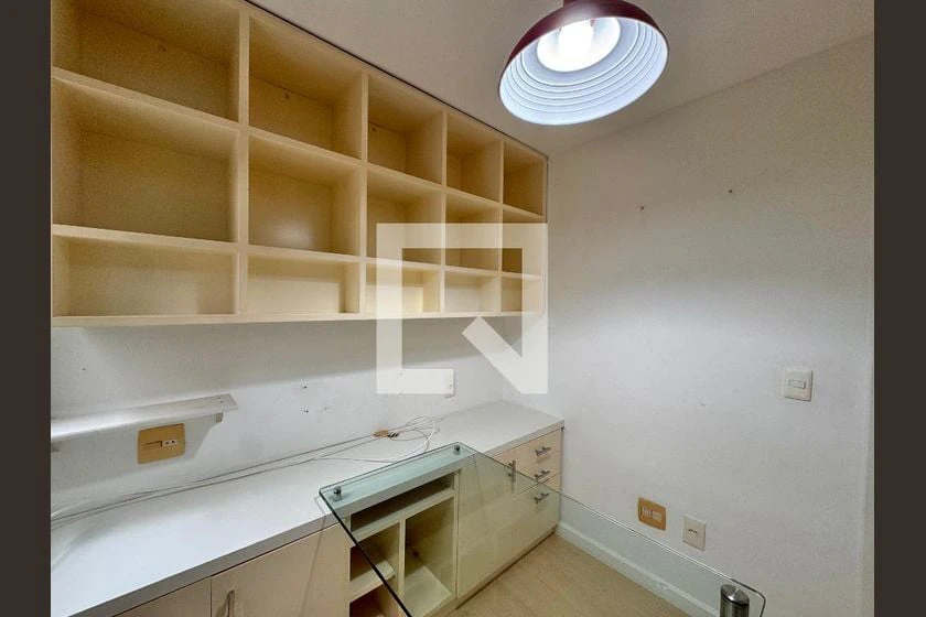 Floor-to-ceiling windows in a 3-bedroom apartment, 90 m² — photo 25