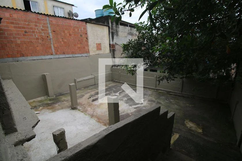 Rental house with 3 bedrooms and a balcony — photo 17