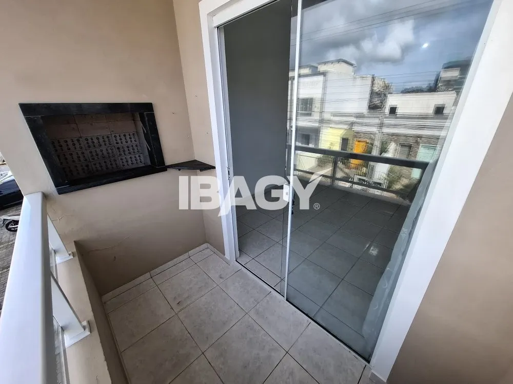 Apartment with open-plan kitchen and balcony grill — photo 5