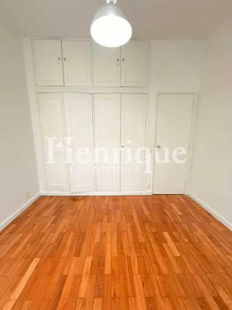 Дерев'яна підлога або ламінат та 3 спальні: квартира 150 м² — photo 13