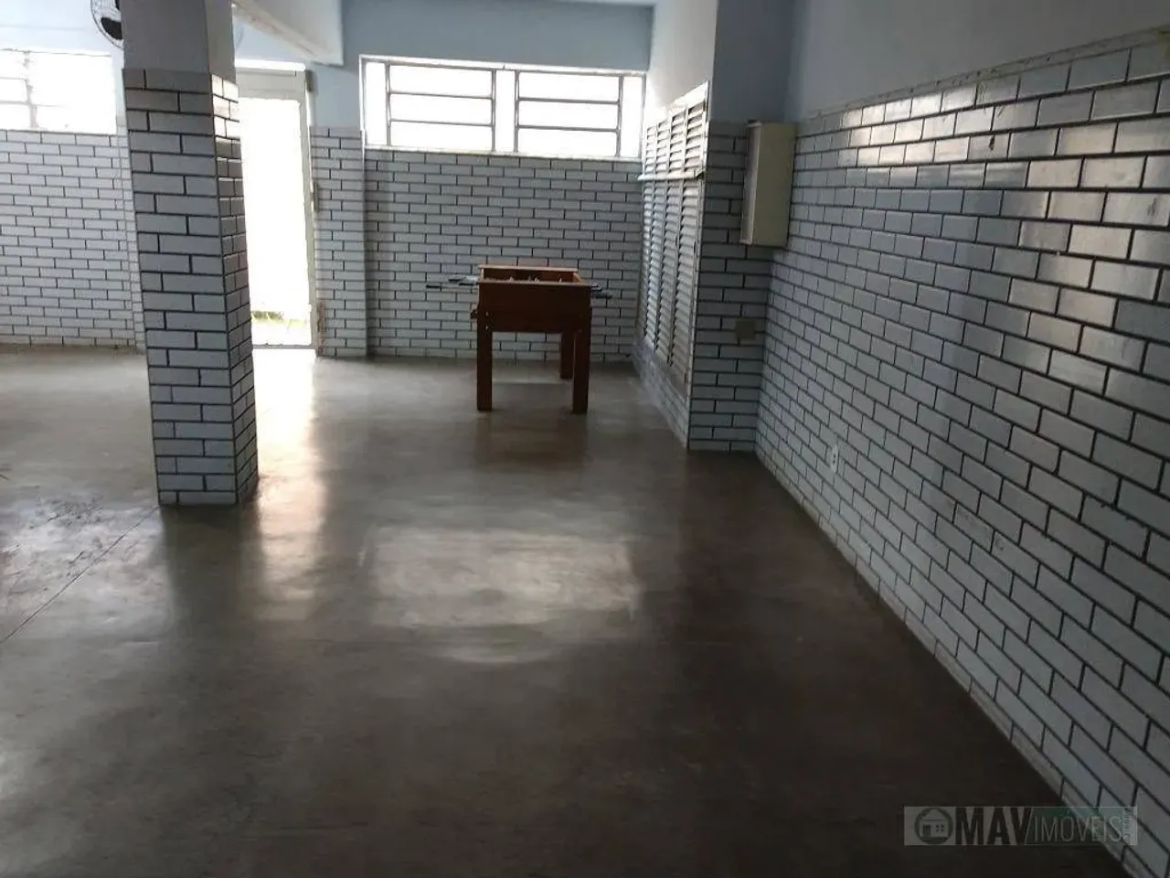 1-bedroom apartment with a laundry area — photo 12