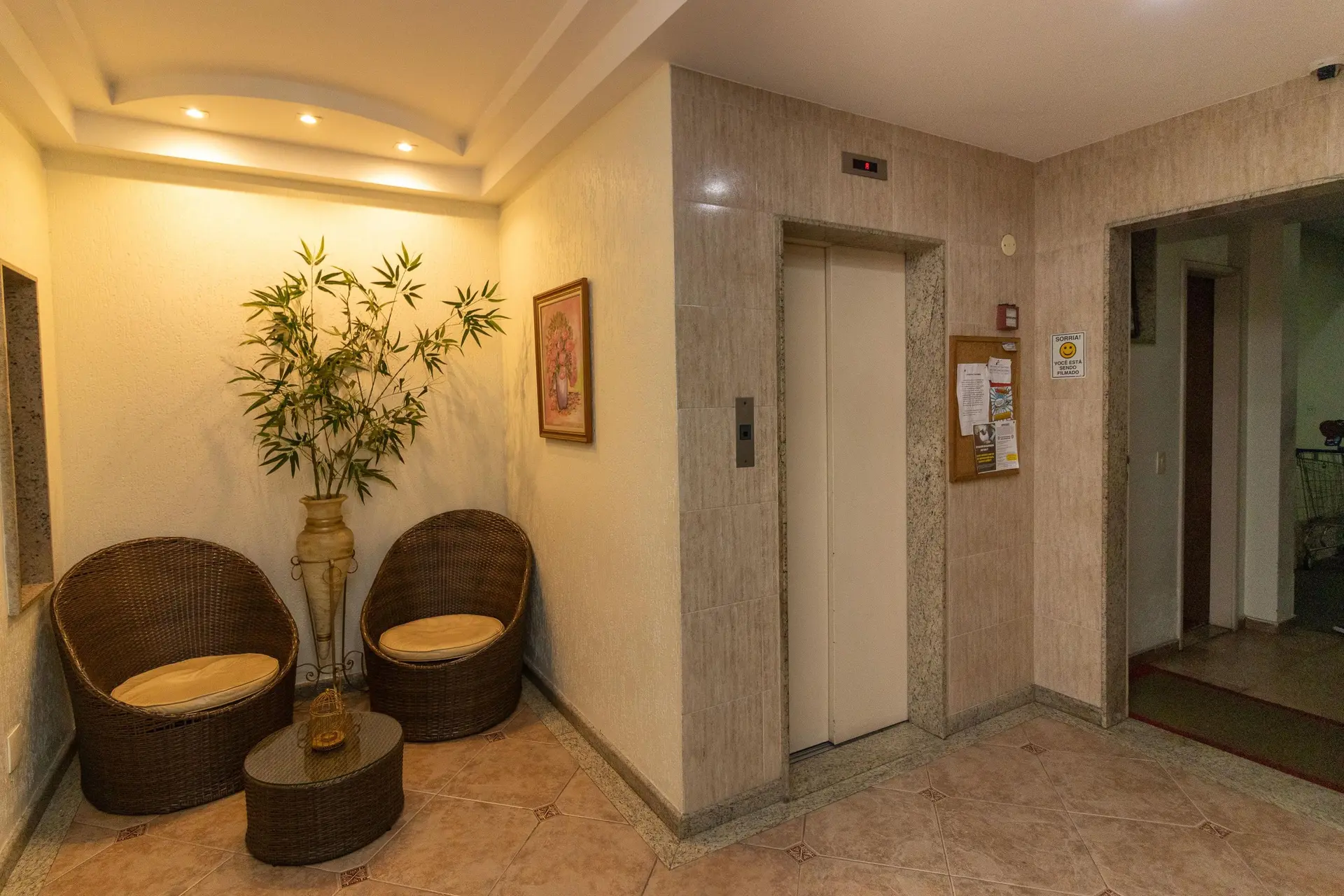 4-bedroom apartment with 2 en-suite bathrooms and garden — photo 52