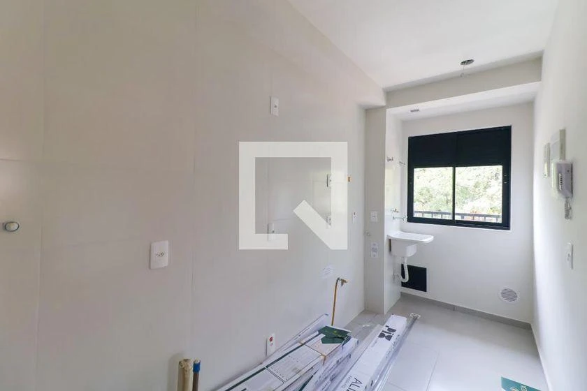 3-bedroom apartment with a grill on the balcony in Curitiba — photo 26