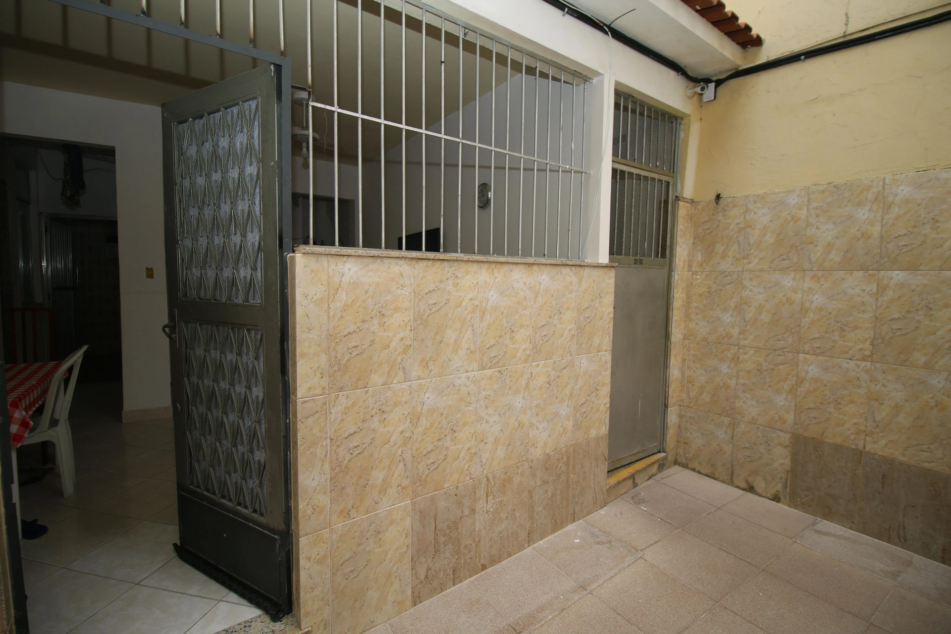 Casa sem mobília com 1 quarto e 1 banheiro — photo 25