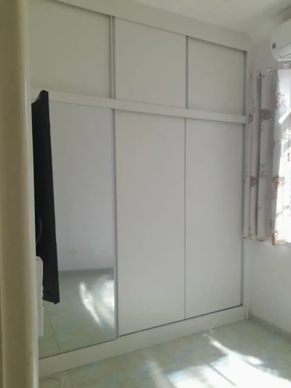 House with laundry area and a utility sink — photo 4
