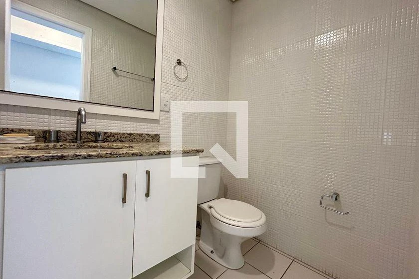 2-bedroom apartment in a building with a gym — photo 38