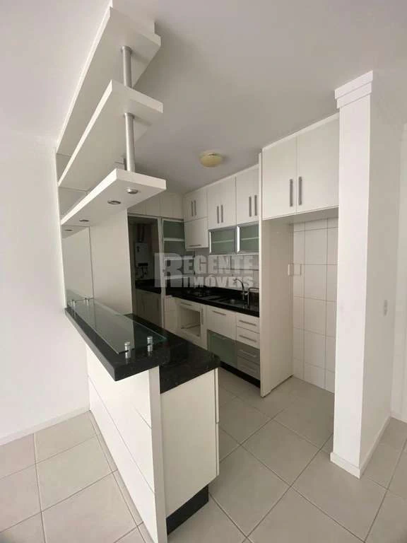 2-bedroom apartment with balcony, 93 m² and parking — photo 2