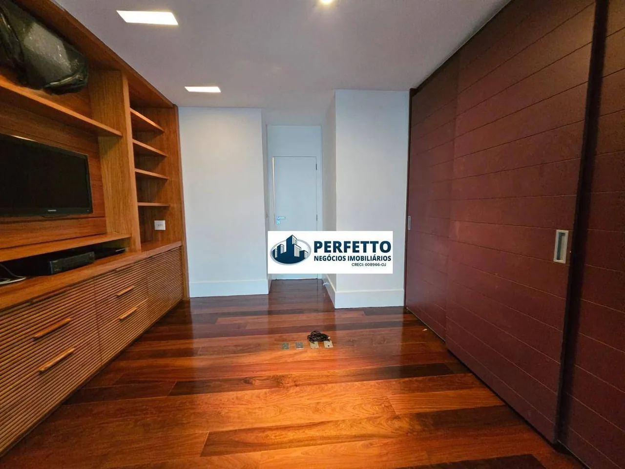 Apartment with 4 bedrooms, 4 bathrooms and 2 parking spaces — photo 16