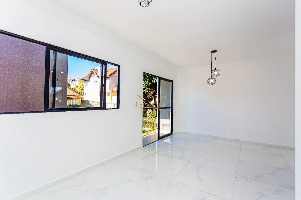 House in a condo with 3 bedrooms and 4 bathrooms — photo 8